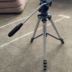 Adjustable Camera Tripod With Case