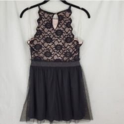 Juniors Size 15 Dress, Super Cute, Only Worn 2x