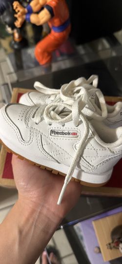 Baby Reebok Shoes Size 4