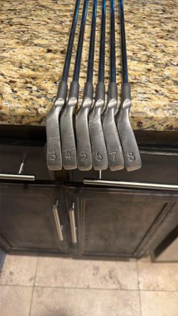 Lefty Ping I3 Irons 3,4,5,6,7&8 Only