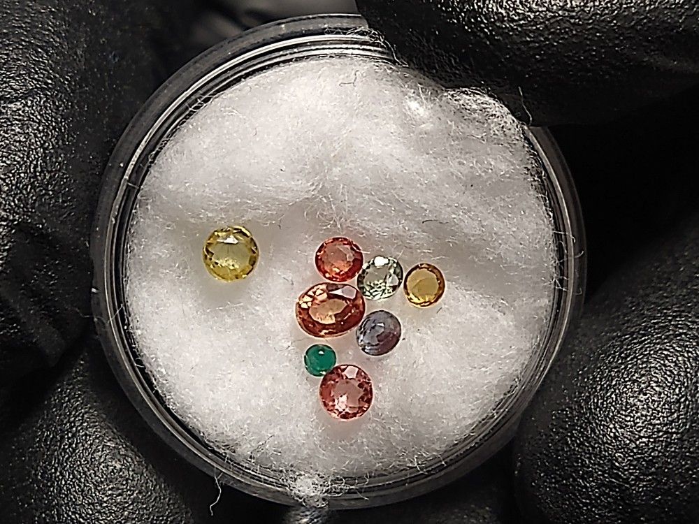 Sapphire Mix Plus One Emerald