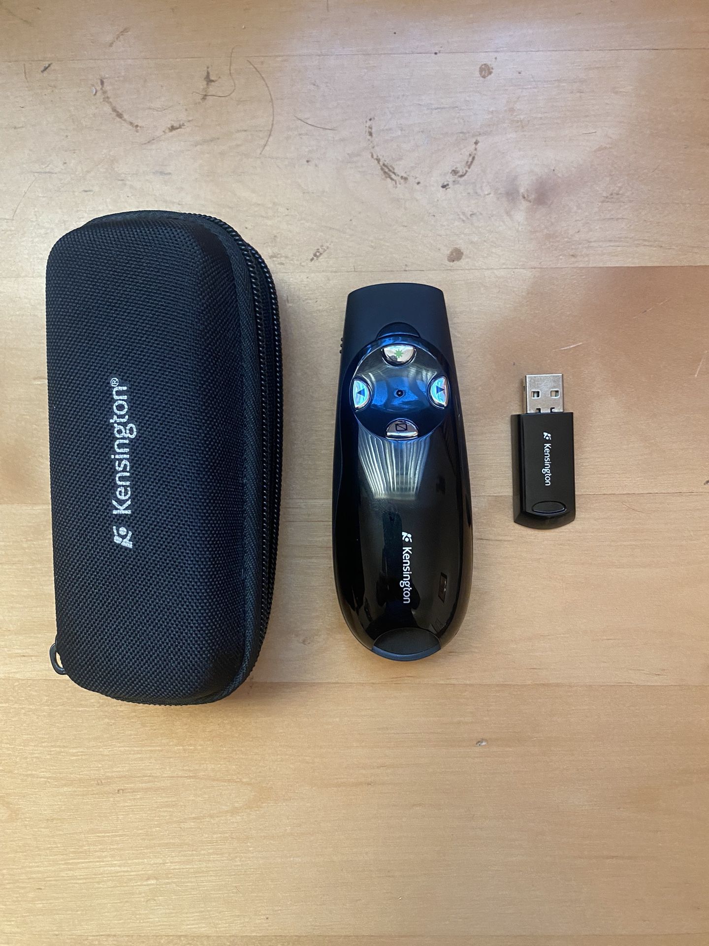 Kensington Expert Wireless Presenter with Green Laser Pointer And Case