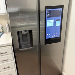 Samsung smart refrigerator 
