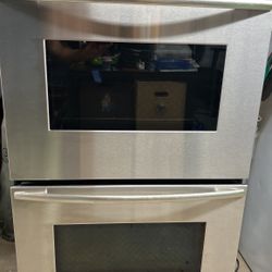 Thermador Double Oven, Model SEC 302BS