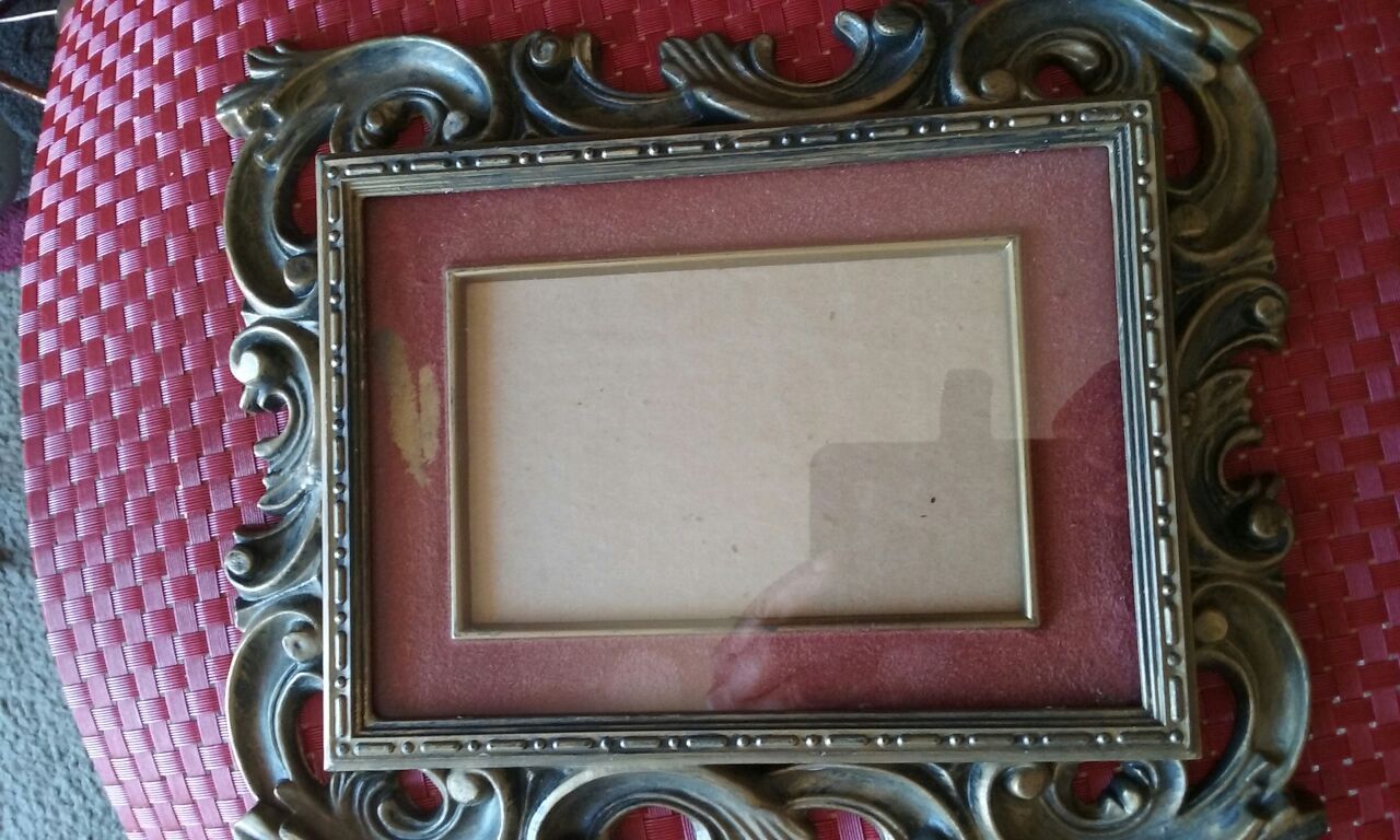 Antique Frame Plastic with Glass