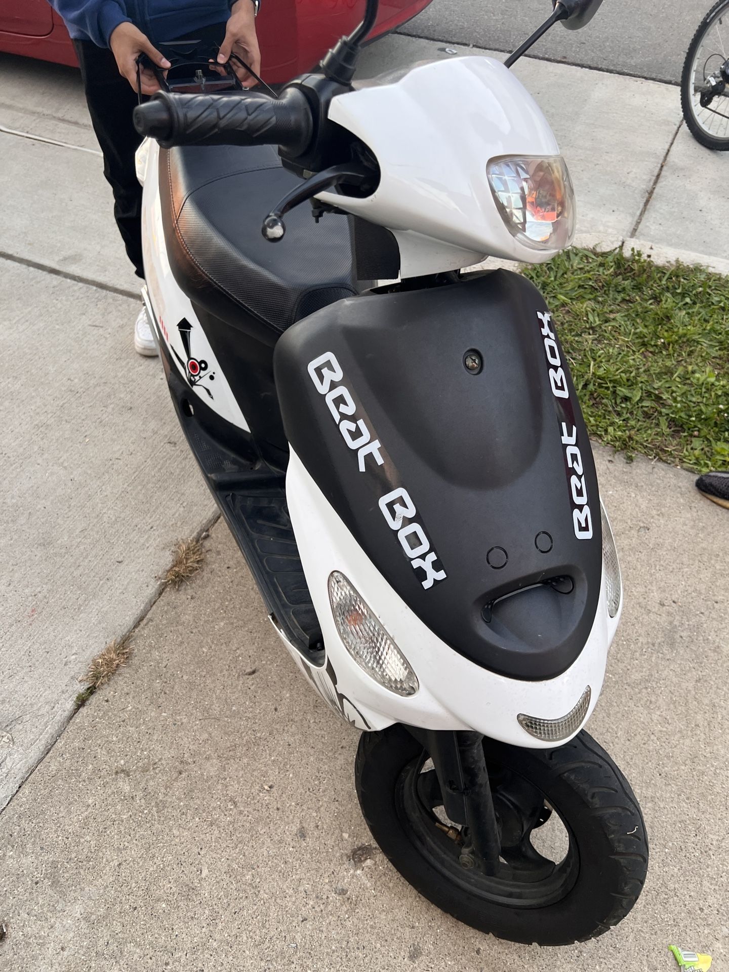 2021 Moped