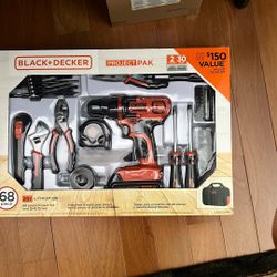 Tool Set W/ Carry Case Black & Decker $75