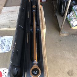 Torque wrench 3 ft long new
