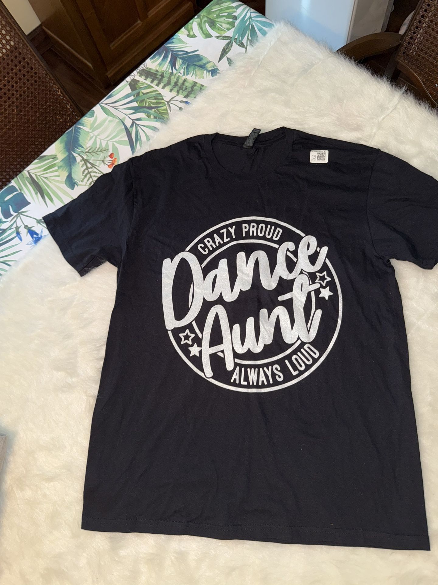 Brand New Gildan Size Large Cotton “ DANCE AUNT “ Crazy Proud Always Loud Brand New T-shirt