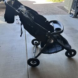 Jogging stroller