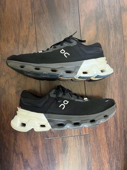 Mens On Cloud cloud flyer size 10.5