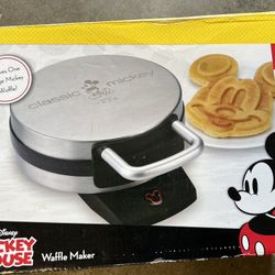 Like new - Disney Pancake Maker (Mickey mouse)