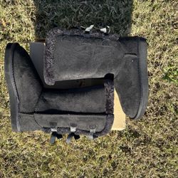 NEW - UGG Boots 