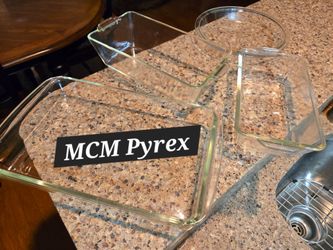 MCM 💢 VINTAGE PYREX 4 PIECE