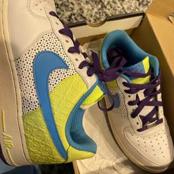 Nike Air Force 1