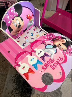 Minnie Mouse table