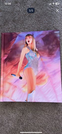Taylor swift Eras tour book