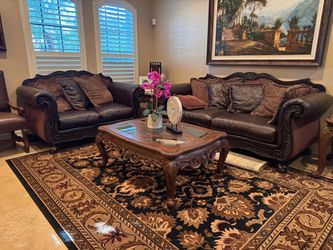 Formal leather couches -set