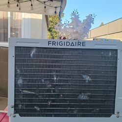 Frigidaire AC 