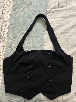 Forever 21 Black Halter Top (M)