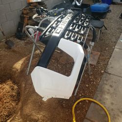 2021 2500 Silverado  Rt Headlight, Grill,plastic 