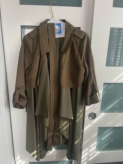 Olive lightweight jacket Line & Dot