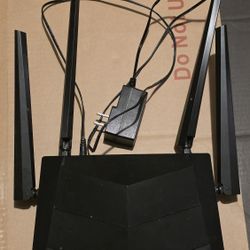 Tenda AC10 WiFi router
