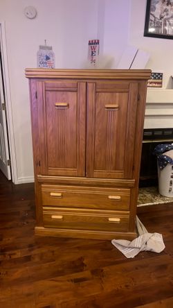 Dresser