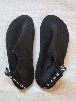 NEW! Women's Surf/Water Booties, "Metog", Size 8