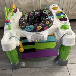 Baby Piano Sit In