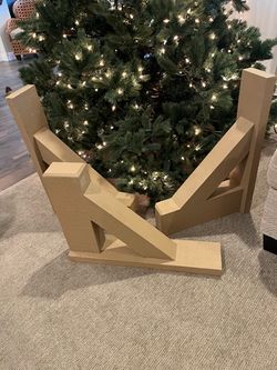 Shelf Brackets /Corbels Pair Tan Painted ( foam ) not heavy (3)