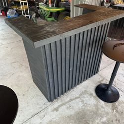 Bar And Bar Tables 