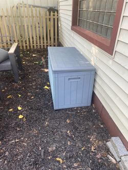 Outdoor Plastic Deck Storage Box