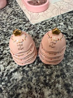 Pink salt & pepper shakers