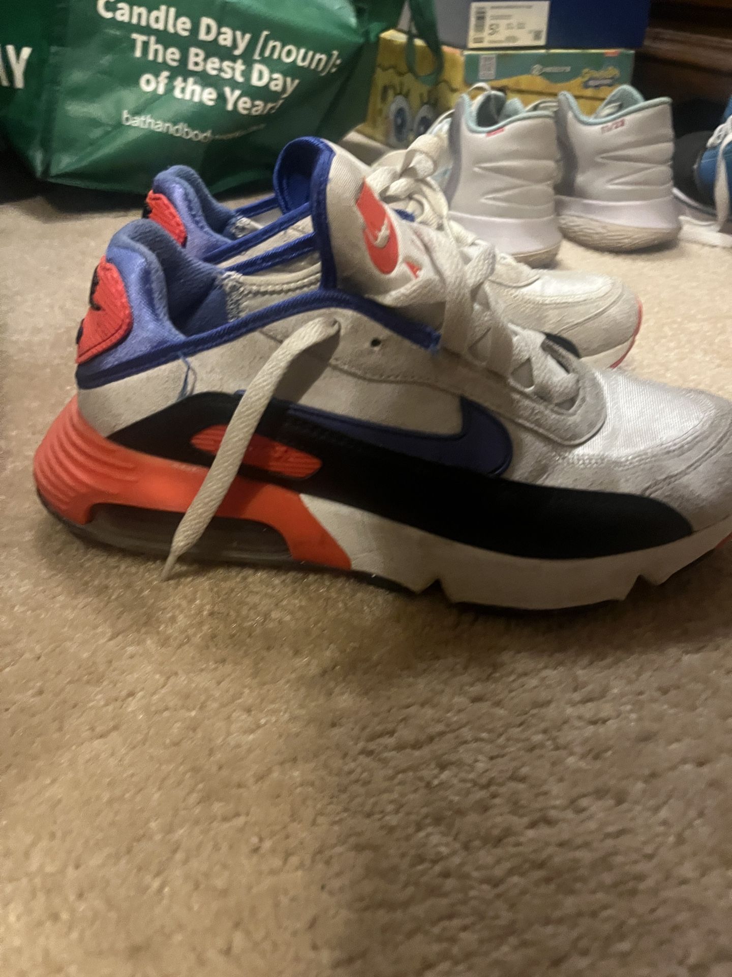 Nike Air Max 2090s. No Box . US 6. 