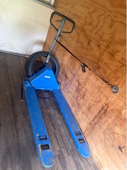 Pallet jack