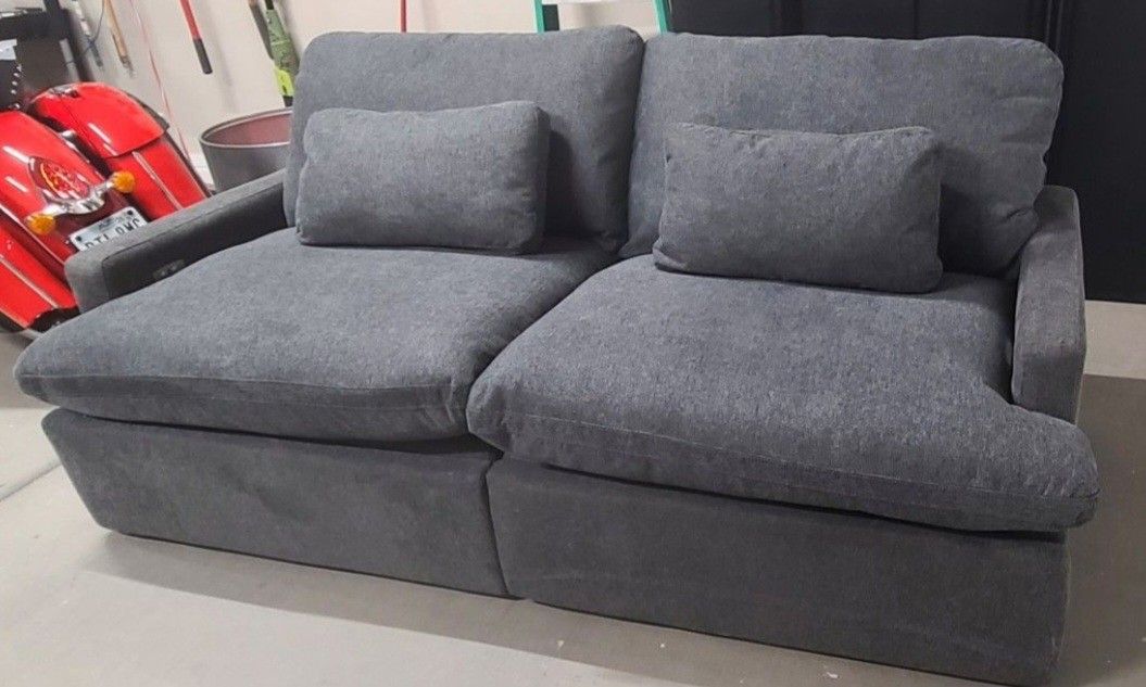 Living Spaces Jolene Power Sofa Loveseat