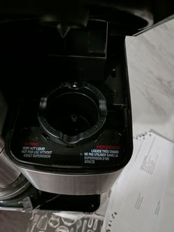Grind and brew coffee maker