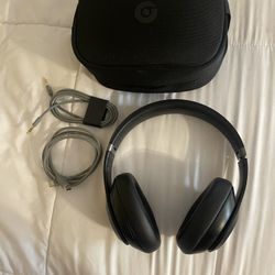 Beats Studio Pro Wireless Headphones - Black