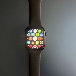 Apple Watch 44mm 2nd Generation 