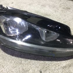 2018 2019 2020 2021 Vw Golf Gti Mk7 Right Headlight