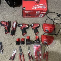 Milwaukee Drill Screw gun Flash Light Infrared Gun Batteries 