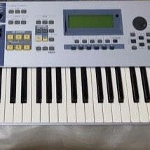 Yamah Motif ES6