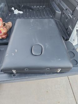 Folding massage table used good shape with parts