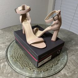 Vince Camuto Acelyn