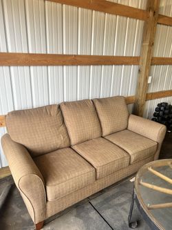 Free Furniture