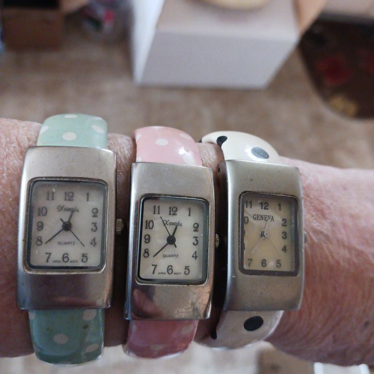Wristlet Watches ⌚️ 