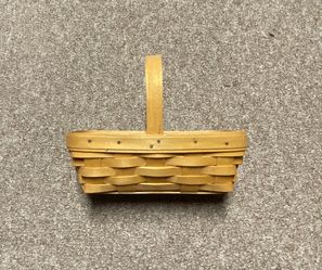 Small Trinket Longaberger Basket Great For Kids Room