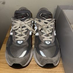NEW BALANCE 990 V5 | SIZE 9.5