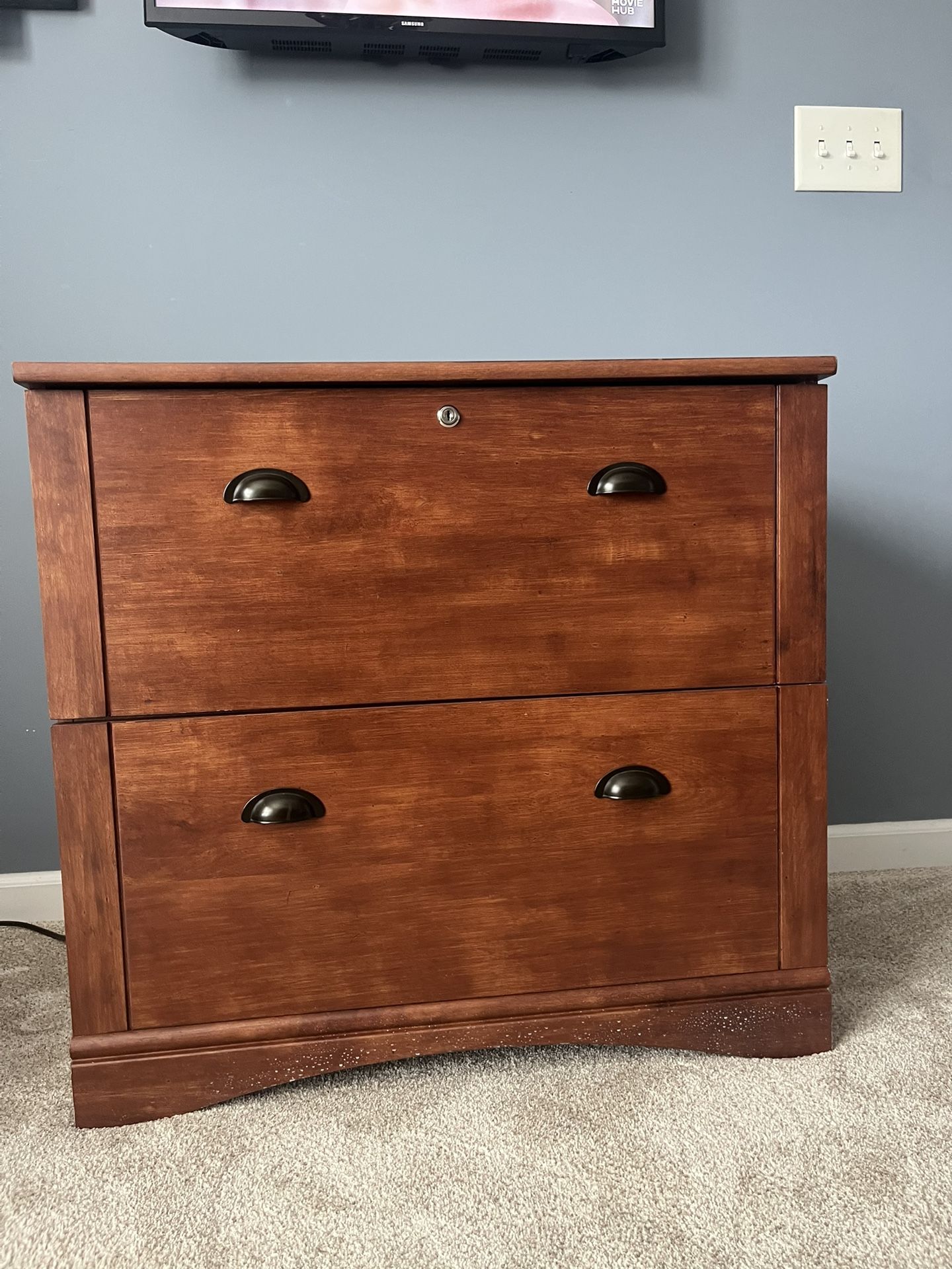 Wooden File Cabinet w-key